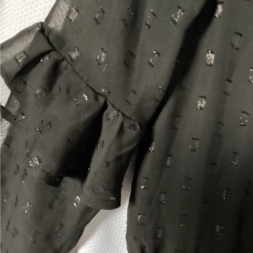 Epic Threads top, size medium. - Picture 3 of 6